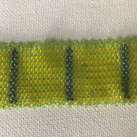 Apple Green Bracelet, 7” bracelet by Capture - Picture 4 of 4